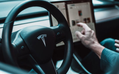 Tesla erfüllt Umsatz- und Gewinnerwartungen für erstes Quartal