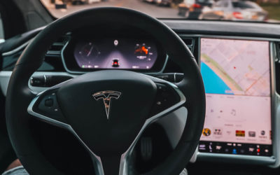 Tesla soll Kunden mit Autopilot in die Irre führen – was ist dran?