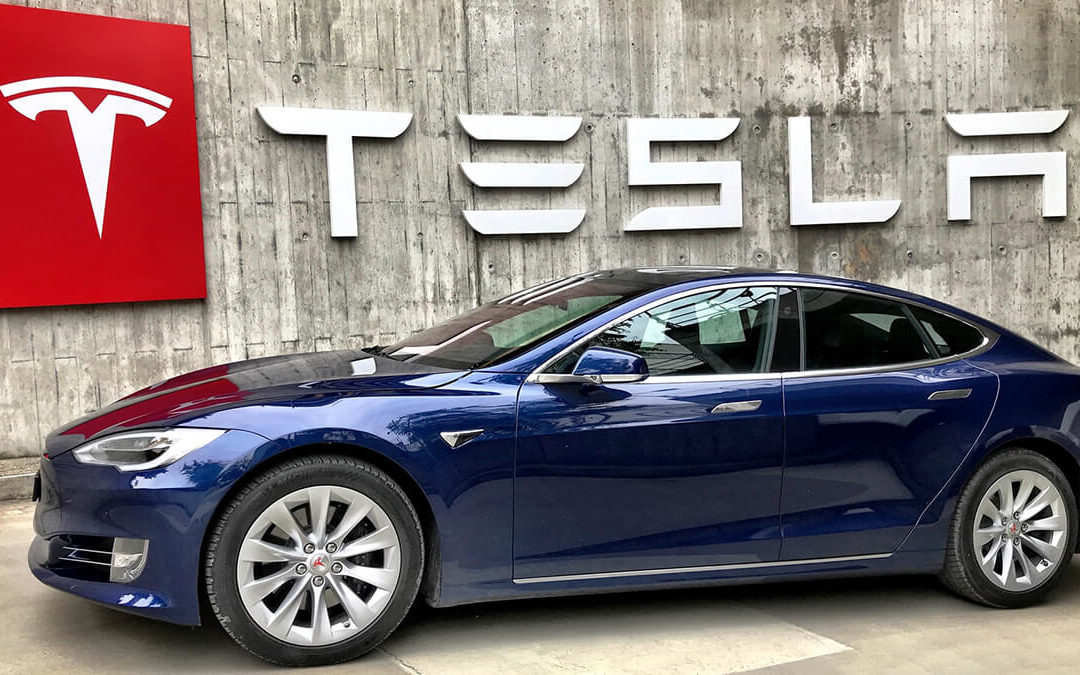 Tesla: 3 Millionen Dollar für die Erforschung neuer Batterien