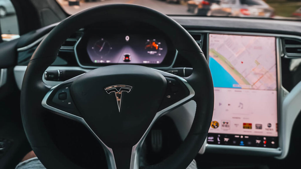 Tesla sucht nach Autopilot-Testfahrern – auch in Europa