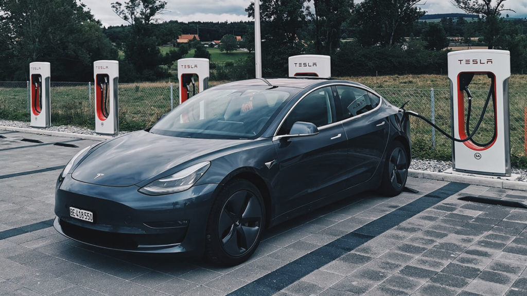 Tesla mit Minister Scheuer in Gesprächen über Supercharger-Öffnung