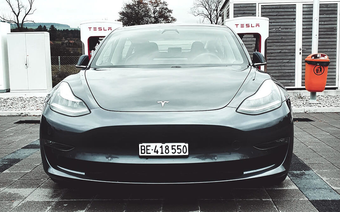 Tesla-Autopilot soll laut Elon Musk bald Sirenen und Notfahrzeuge erkennen