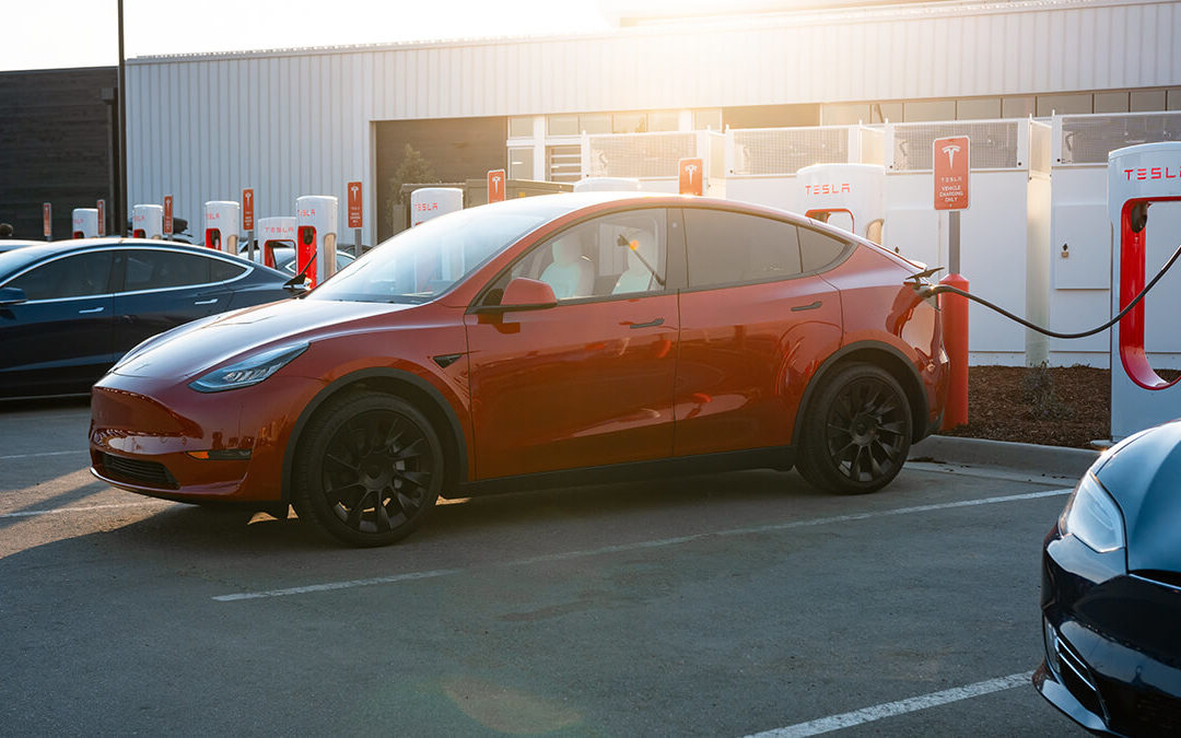 Tesla: Bald noch schneller laden dank Supercharger-Update