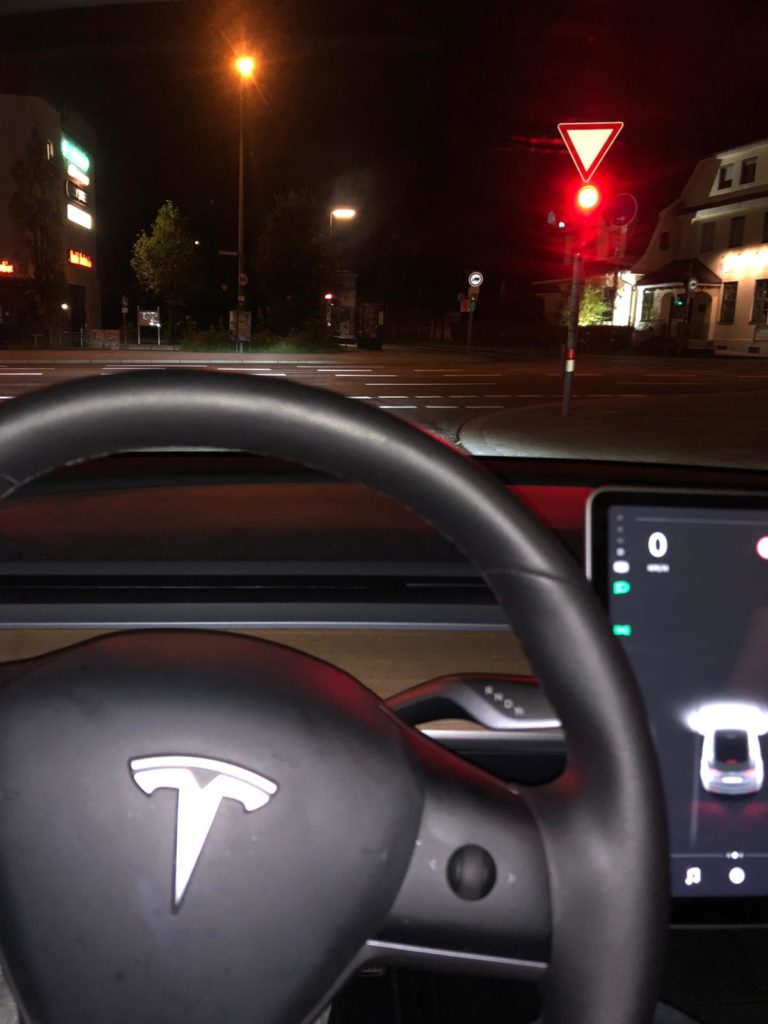 Tesla-Reise: Start um 4:00 Uhr morgens