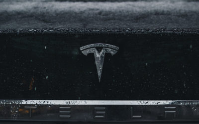 Tesla fahren im Winter: so kann man Akku sparen und Reichweite optimieren