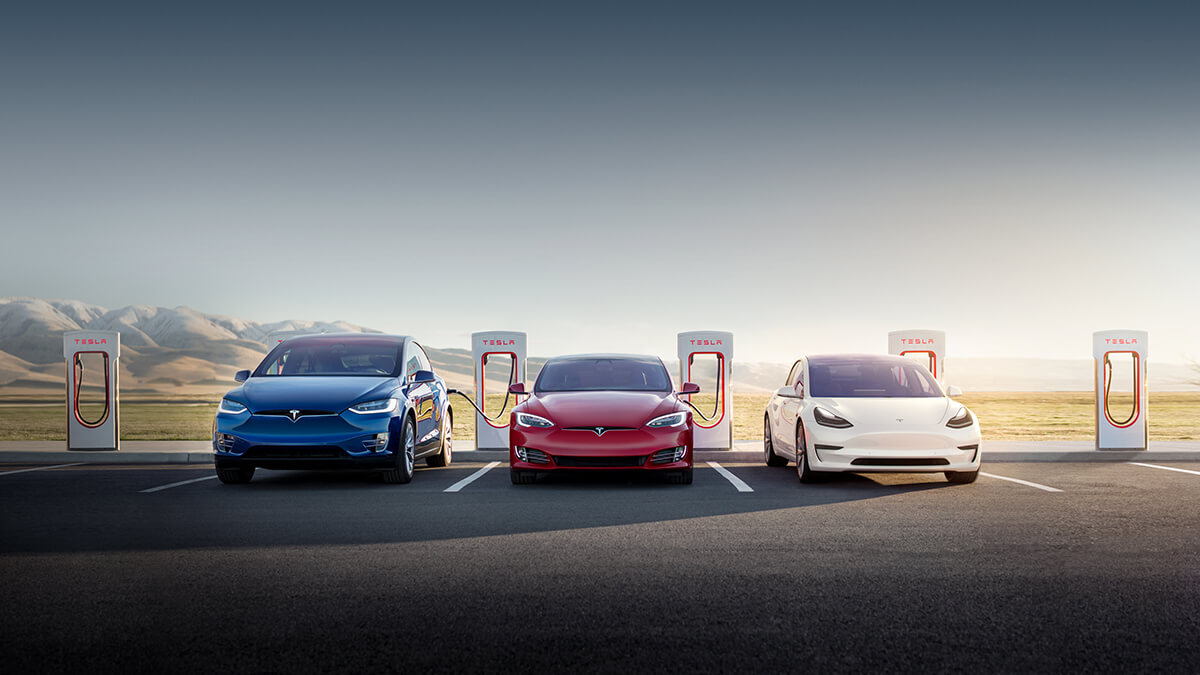 Neue Tesla-Ladestation auf Hawaii eröffnet: Supercharger jetzt in jedem US-Staat