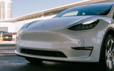 Der Tesla-Wochenrückblick: Von Twitter-Übernahme über Kursstürze zu Fabrikgerüchten