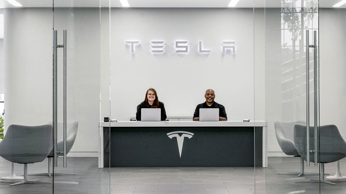Tesla-CEO Musk stellt Aussage klar: Keine Entlassungen in Fertigung und Vertrieb