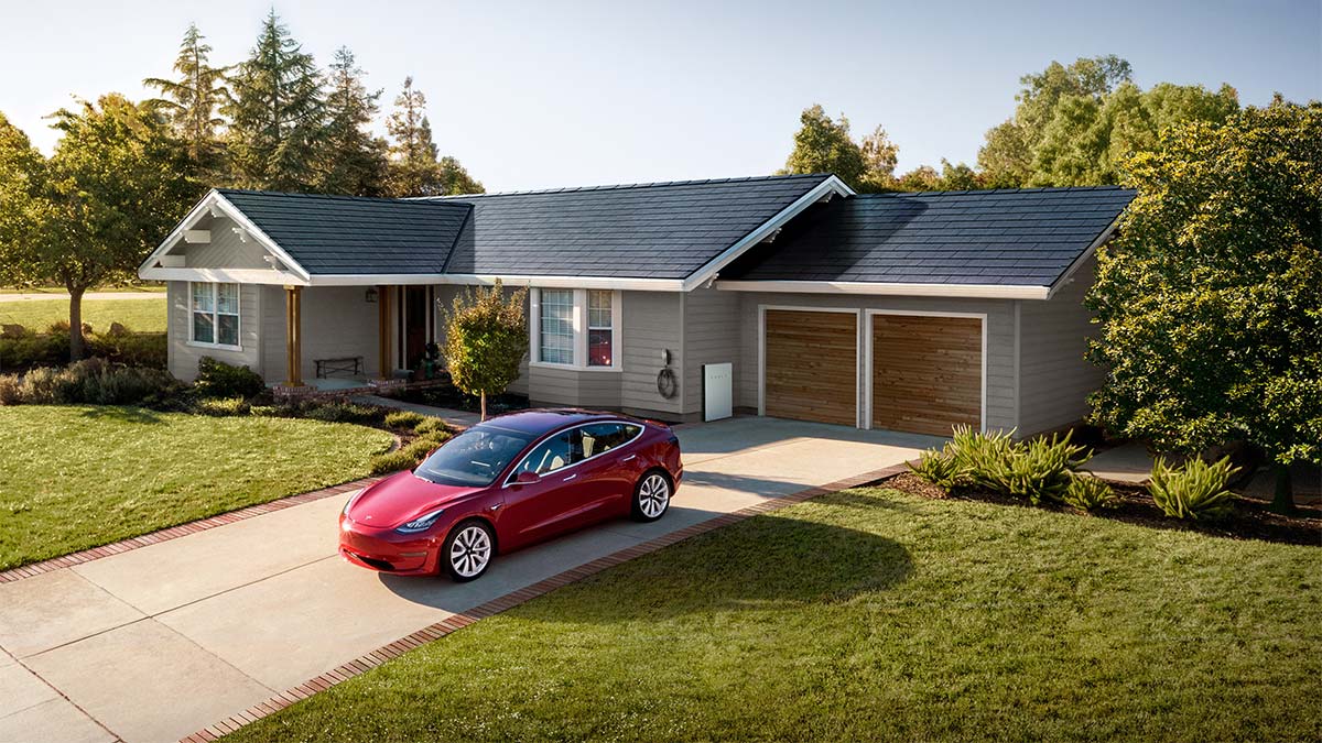 Tesla Solar Roof Erfahrungsbericht: 1 Jahr lang gratis Strom dank Solardach?
