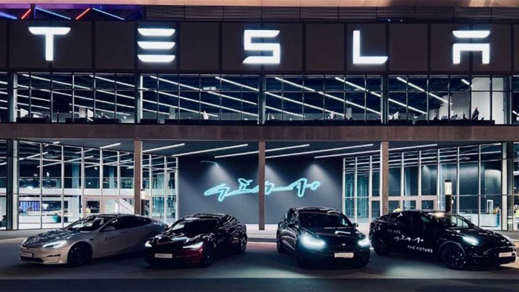 Kaffee vom Roboter: Tesla eröffnet neue Lobby in Gigafactory Grünheide