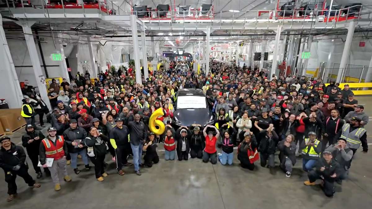 Sechs Millionen Autos produziert: Tesla feiert Giga-Meilenstein