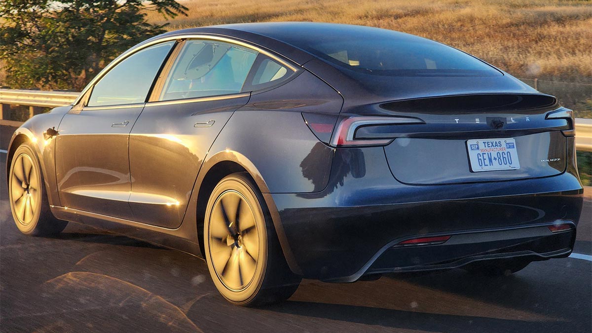 Tesla Model 3 ohne Seitenspiegel gesichtet – „Robotaxi“-Test?