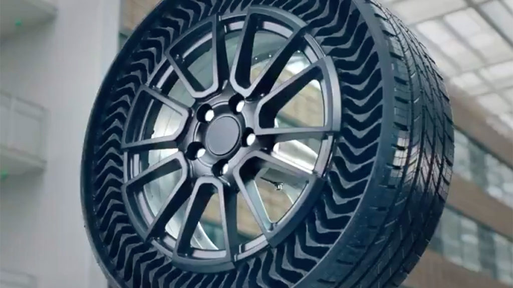Luftlose Reifen: Tesla soll wohl neue Michelin-Entwicklung testen
