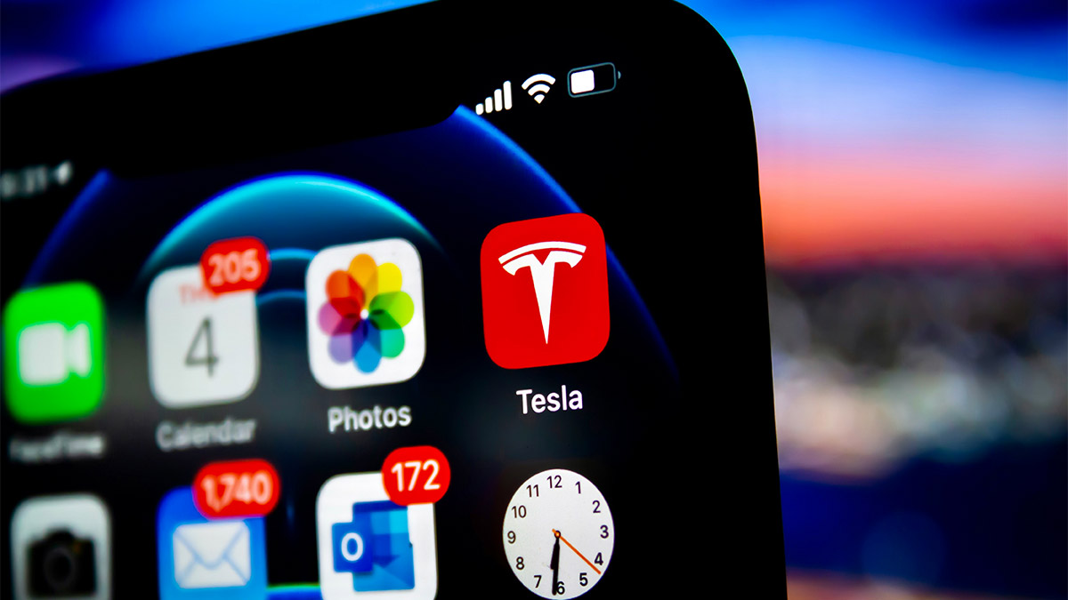 App-Update: Tesla erleichtert Fahrzeugsteuerung mit Kurzbefehlen auf dem iPhone