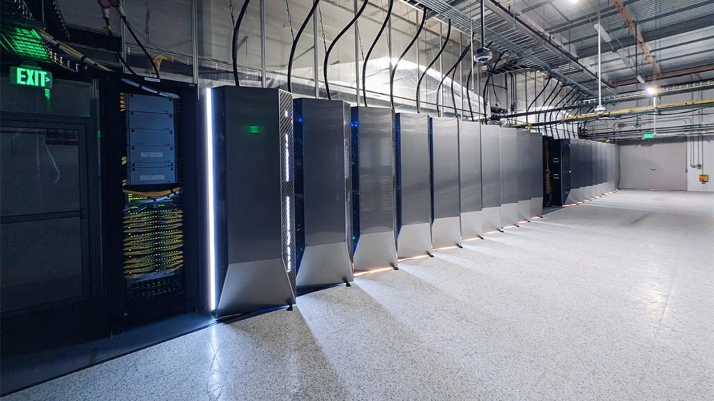 Tesla nimmt DOJO-Supercomputer in Betrieb: Turbo-Boost für autonomes Fahren?