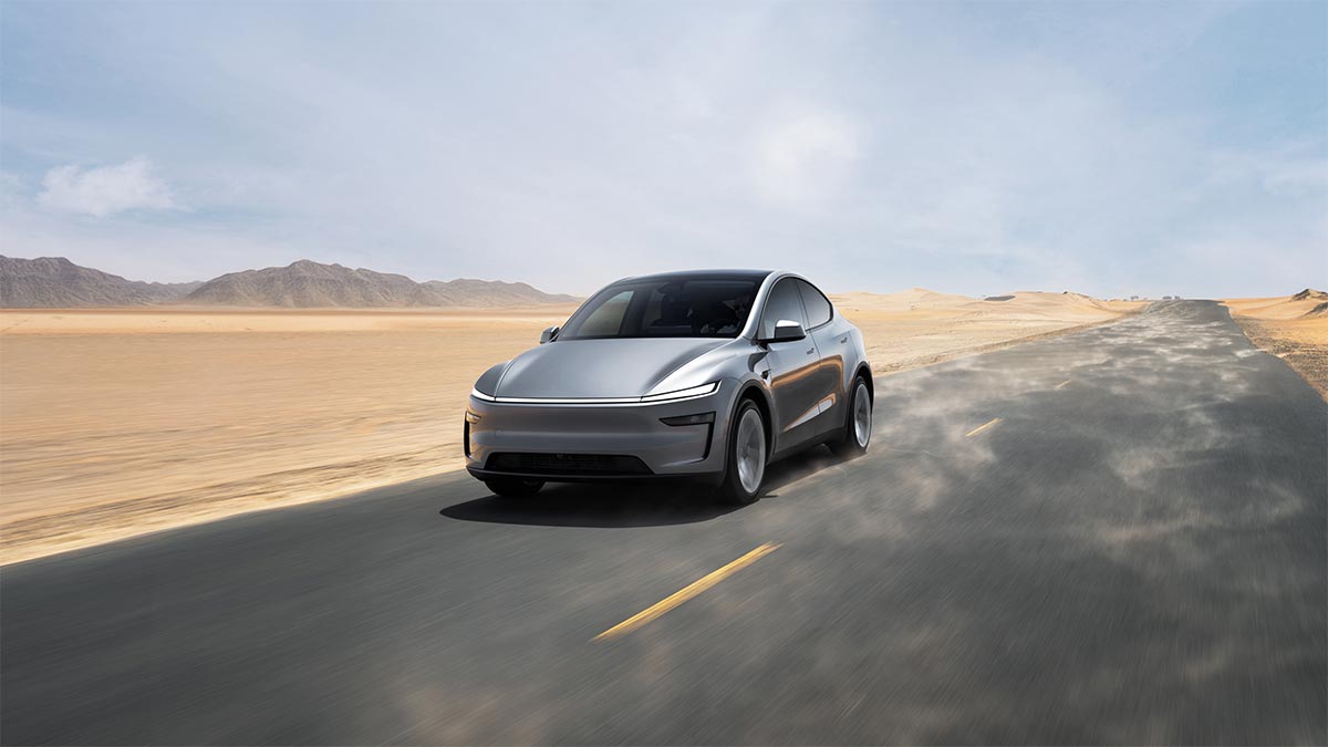 Tesla erschließt Indien: Erste Fahrzeuge unterwegs, Showrooms eröffnen im Juli