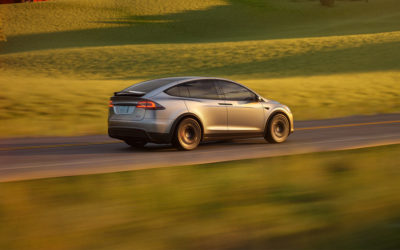 Tesla-Kundin nach emotionalem Hilferuf erhört – Elon Musk greift persönlich ein