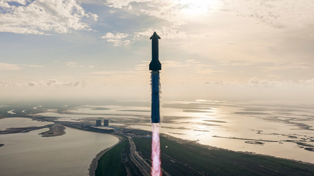 Nächster Triumph: SpaceX-Starship erreicht bei Flug 10 alle Missionsziele und setzt erste Nutzlast frei