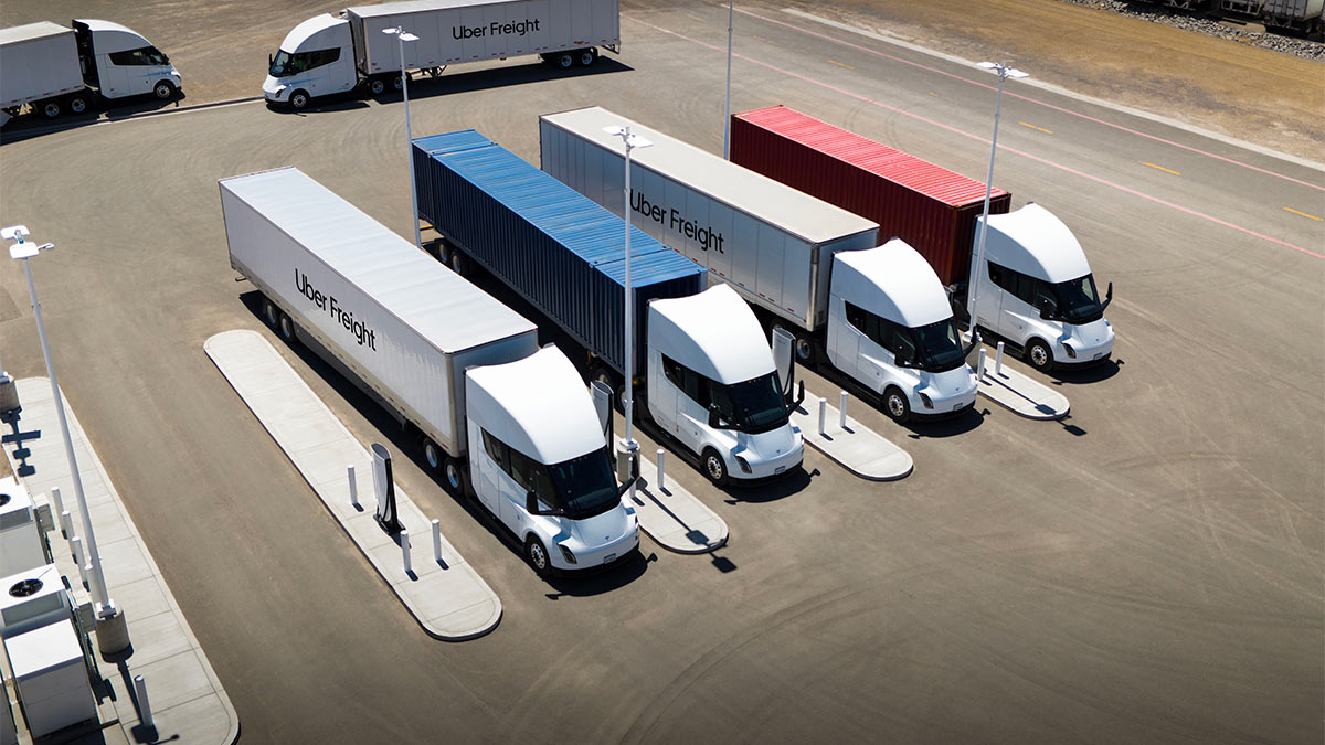 partnerschaft-mit-tesla-uber-freight-elektro-lkw