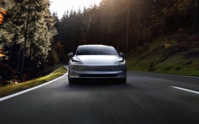 Neues Tesla Model 3 jetzt in Europa: Blinkerhebel, Frontkamera und 750 km Reichweite
