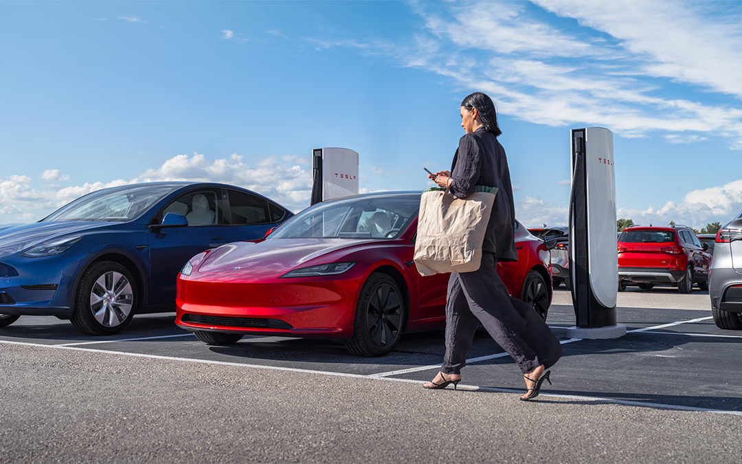 Nach Kritik: Tesla bringt genaue Supercharger-Adressen zurück in Navigation