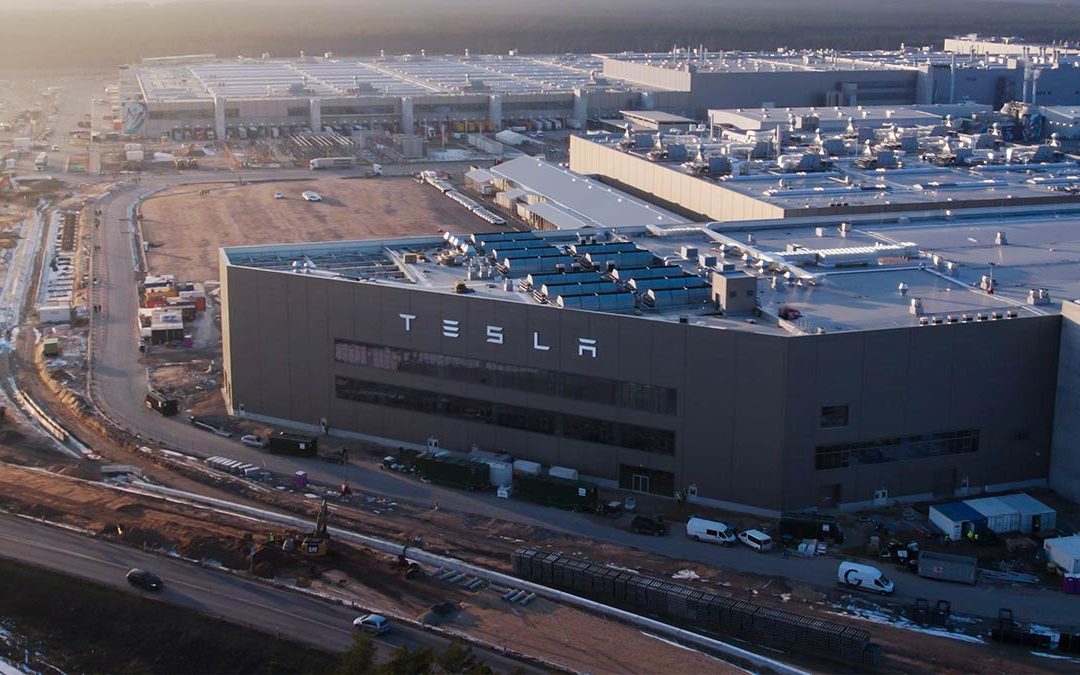 Tesla erhöht Löhne von Mitarbeitern in Gigafactory Grünheide