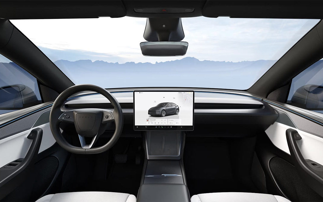 Mini-Facelift? Tesla Model Y in China bekommt schwarzen Dachhimmel und 16-Zoll-Display