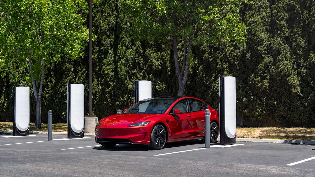 Europa-Comeback–Tesla-Verkäufe-steigen-stark-um-11,8-Prozent Europa-Comeback: Tesla-Verkäufe steigen stark um 11,8 Prozent