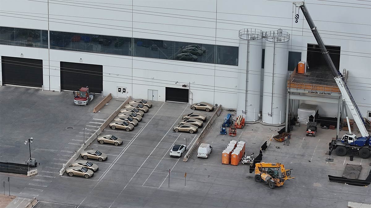 Tesla Cybercab: Hochlauf beschleunigt vor geplanter Massenproduktion